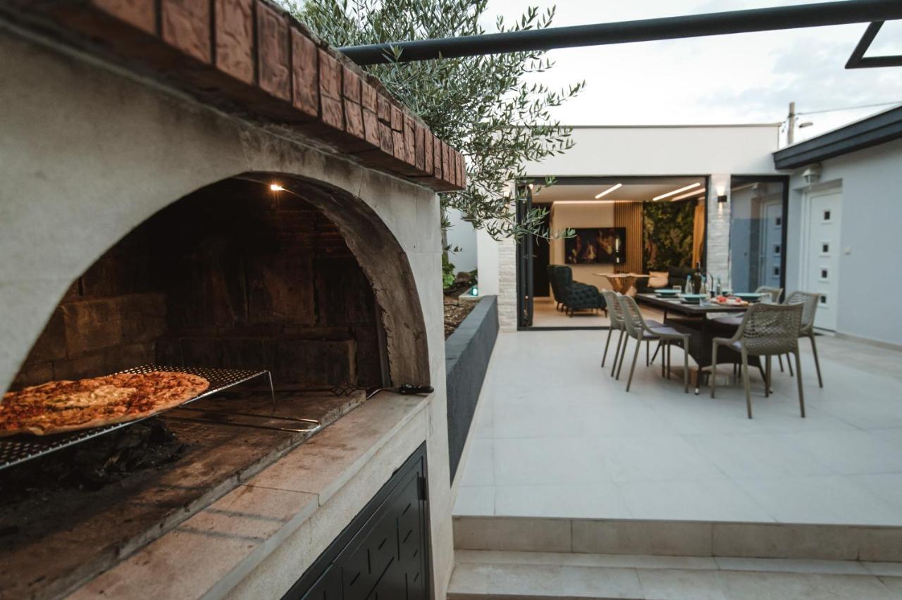 Villa View Mostar With Jacuzzi & Heated Pool Exterior photo